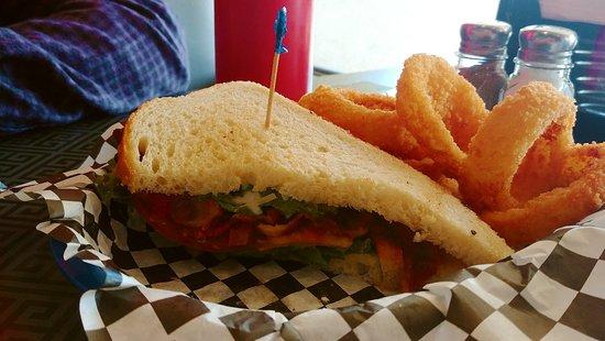 Zilla's Restaurant & lounge